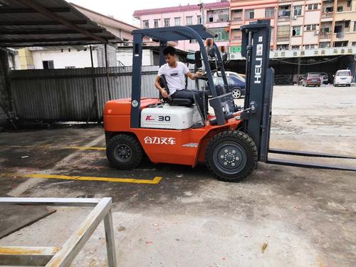 中環學校 焊工培訓畢業照