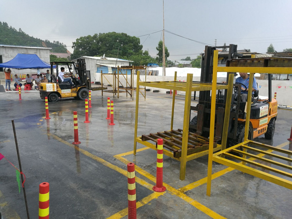 中環學校 焊工培訓畢業照